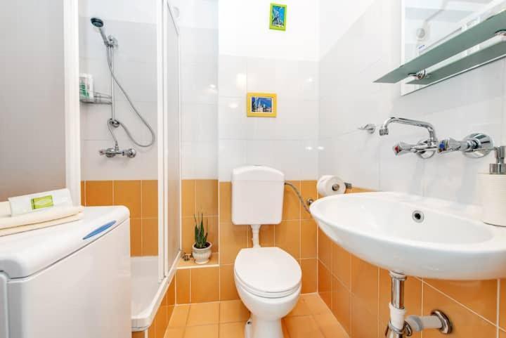 Cosy Studio Apartment Kraków Exteriör bild